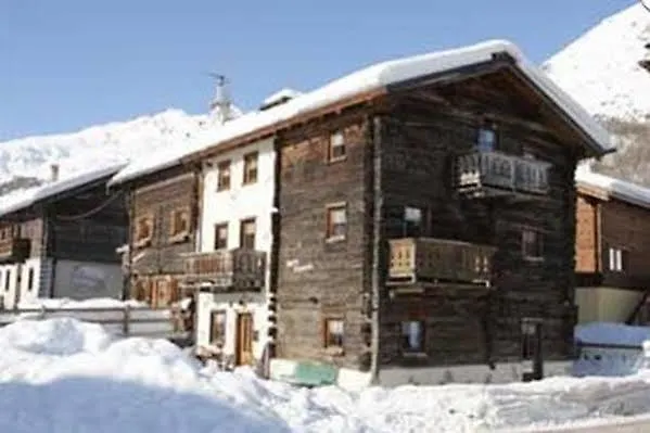 Contactos de Apartments Casa Francisi - Lorenza Roulette